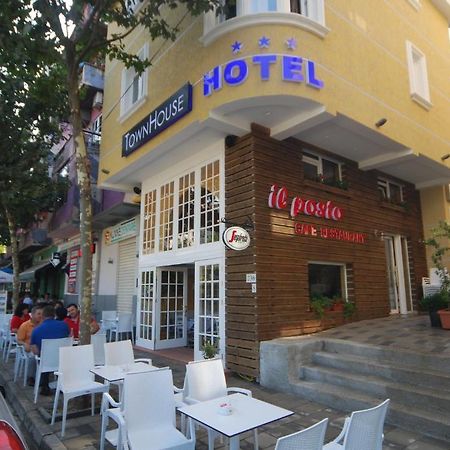 Hotel Town House Tirana Exteriör bild