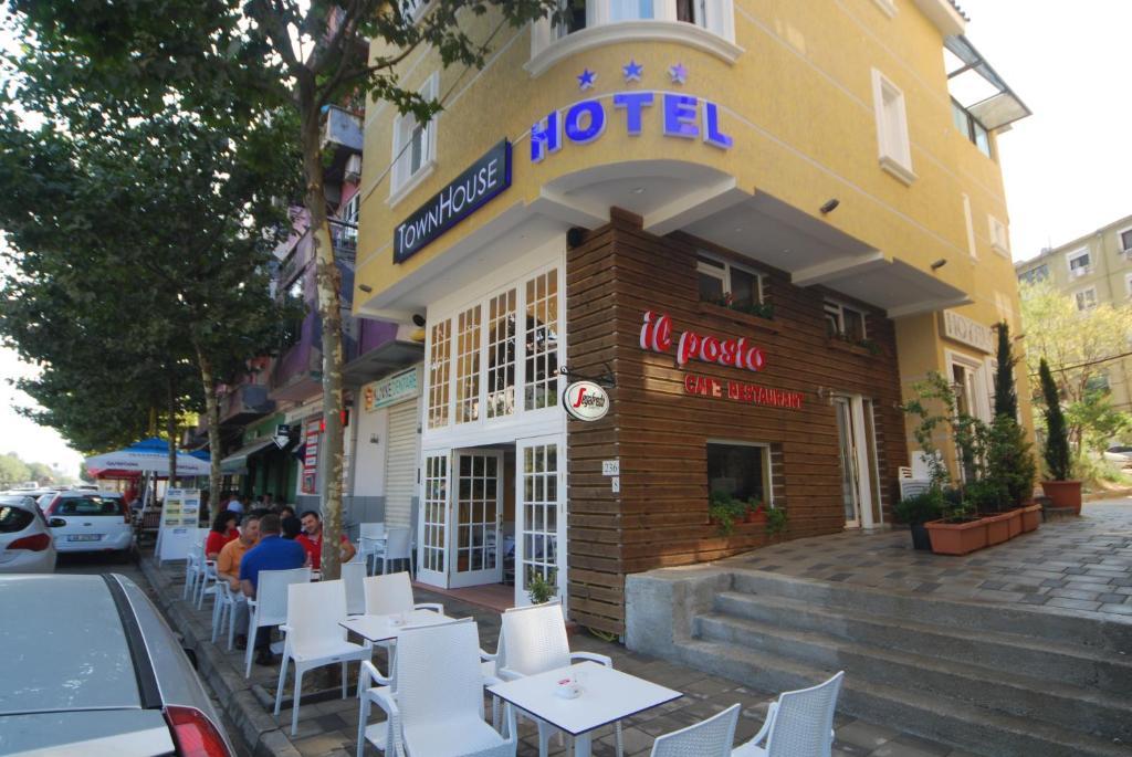 Hotel Town House Tirana Exteriör bild